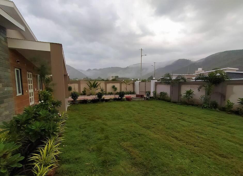 Nine Hill Villa - 2Bhk Private Villa With Pool Udaipur Ngoại thất bức ảnh