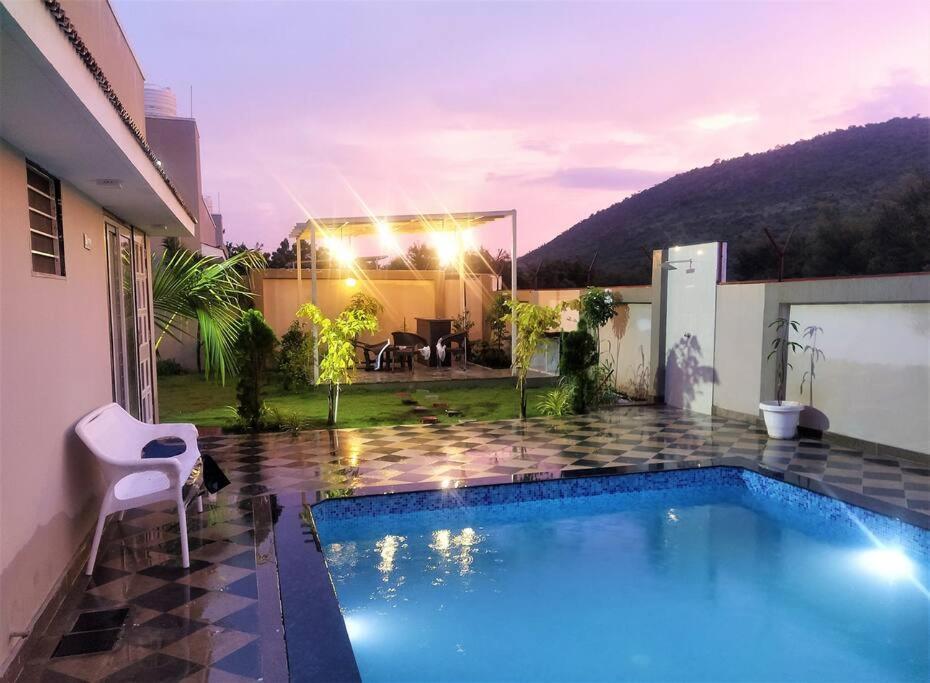 Nine Hill Villa - 2Bhk Private Villa With Pool Udaipur Ngoại thất bức ảnh
