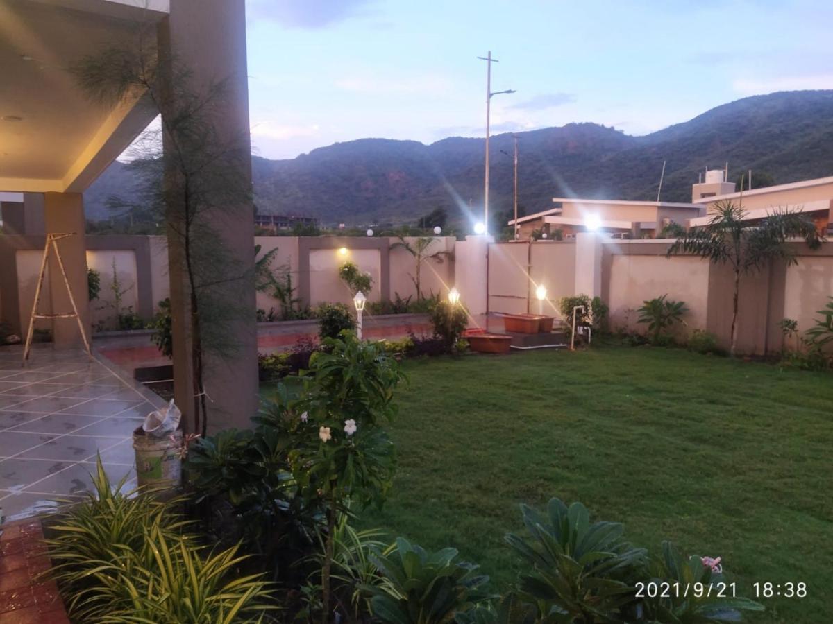 Nine Hill Villa - 2Bhk Private Villa With Pool Udaipur Ngoại thất bức ảnh